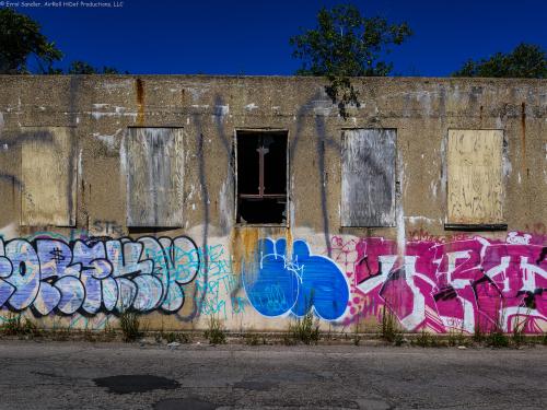 holeinthewall GFXS0106